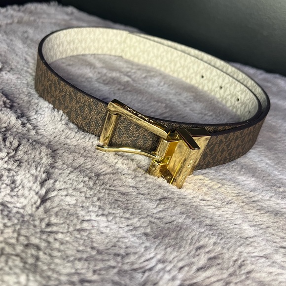 SOLD - Picture 4 of 4